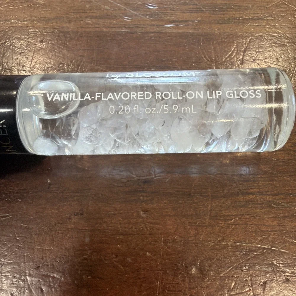Blossom Zodiac Sign Vanilla Scented Moisturizing Roll-On Lip Gloss - CANCER